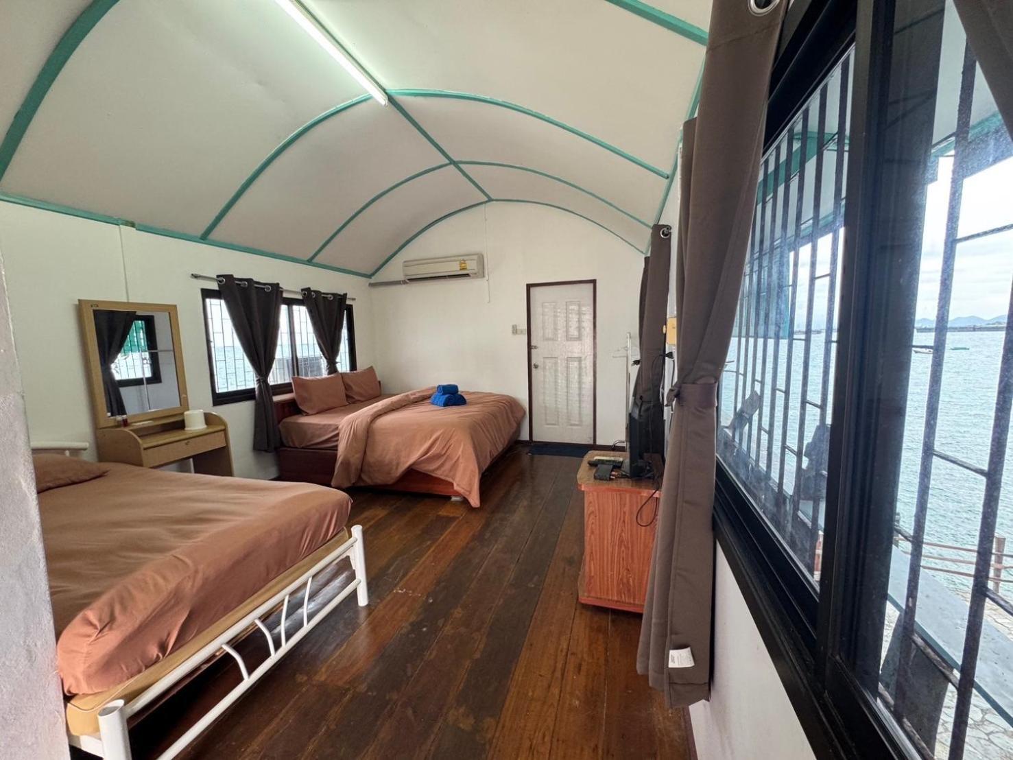 Rimtalay Resort Koh Si Chang Экстерьер фото