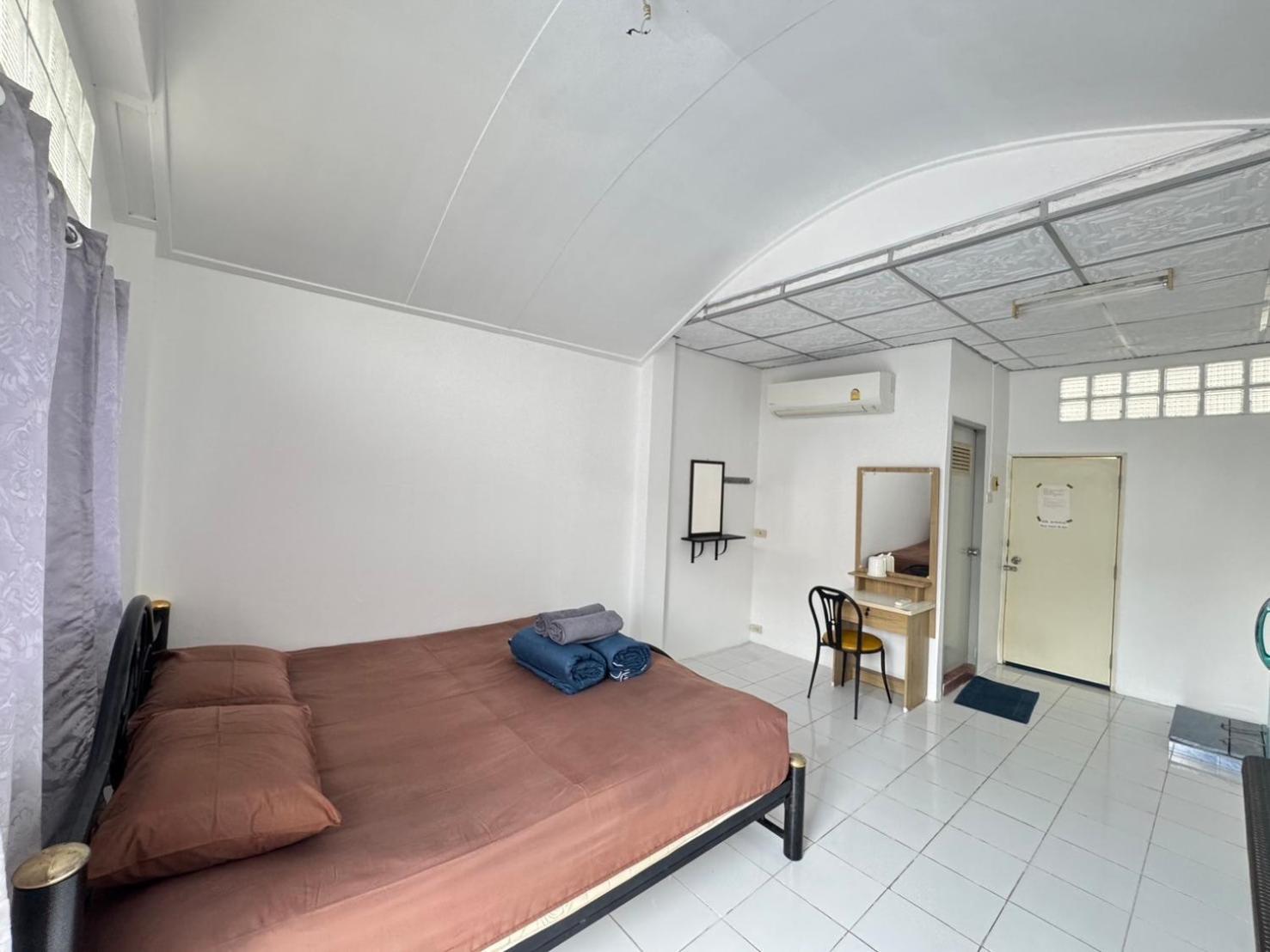 Rimtalay Resort Koh Si Chang Экстерьер фото