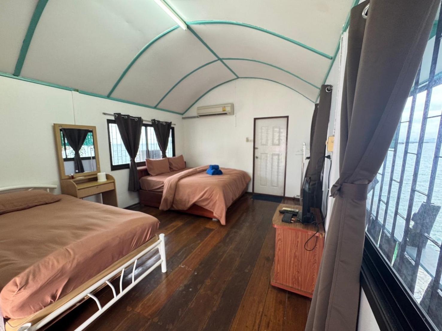 Rimtalay Resort Koh Si Chang Экстерьер фото